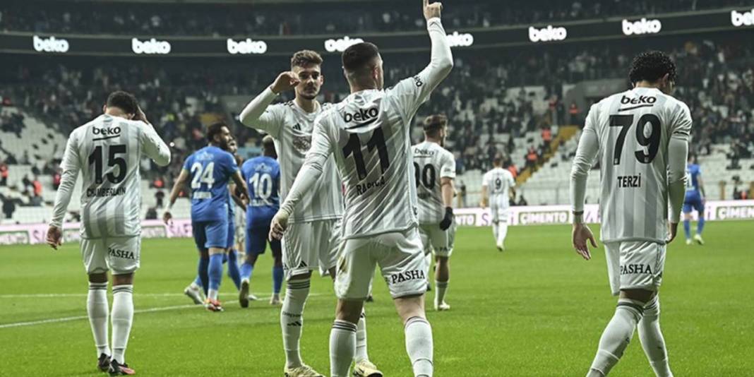 Spor yazarları Beşiktaş-Çaykur Rizespor Maçını Değerlendirdi 2